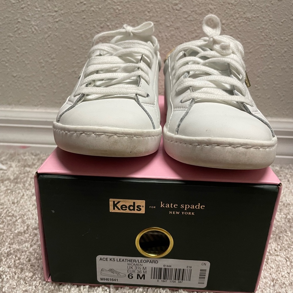 White leather keds by Kate spade